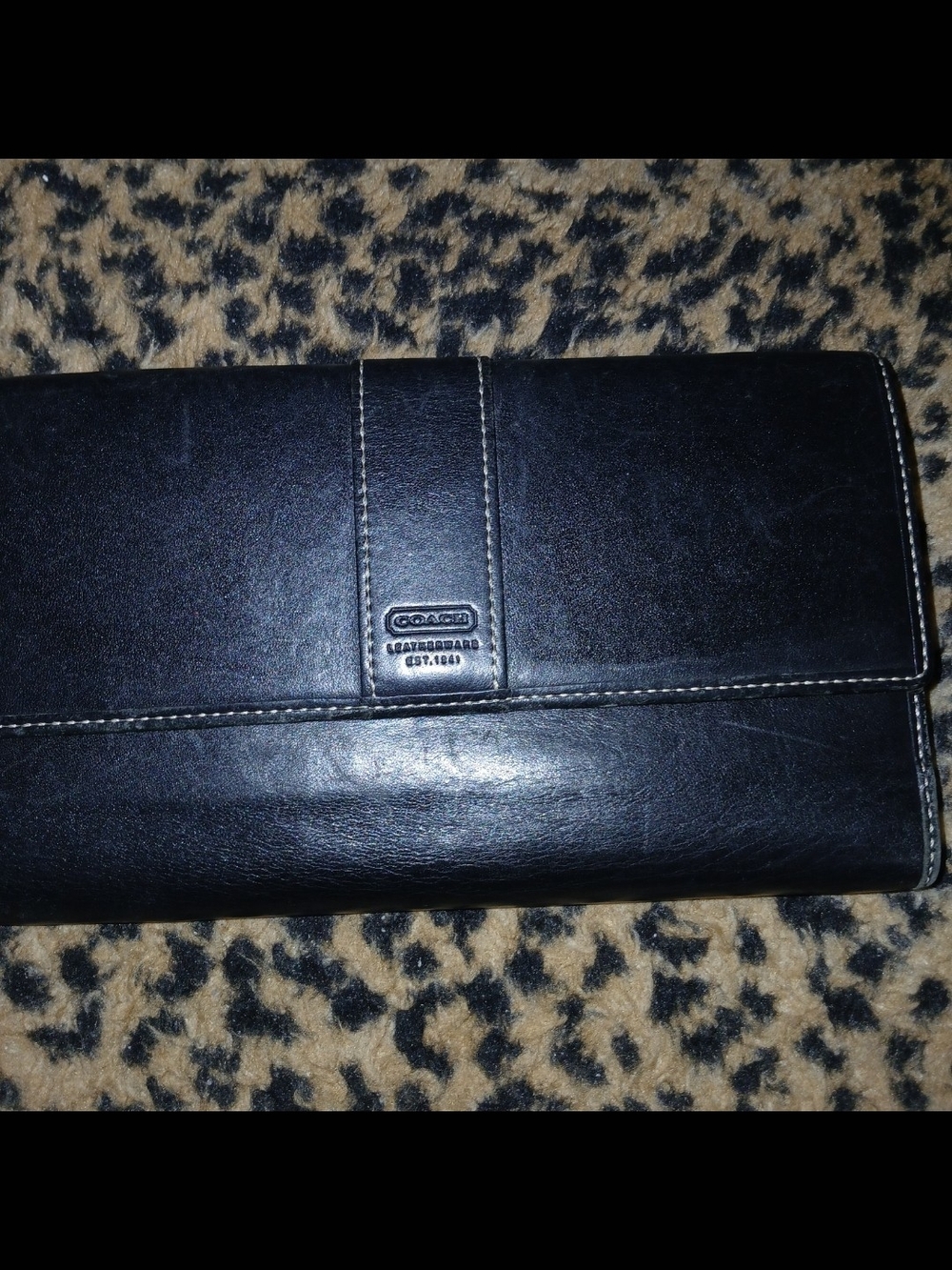 VTG Coach Black Leather Tri Fold Wallet with Pockets And Card Slots